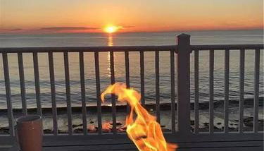 Bay Bliss - Private Beachfront Home with 180° Views & Hot Tub! - Foto 5