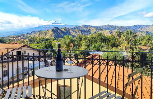 Amazing Apartment In Trappitello - Foto 1