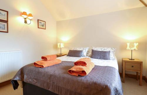 The Golden Cross - Photo 17