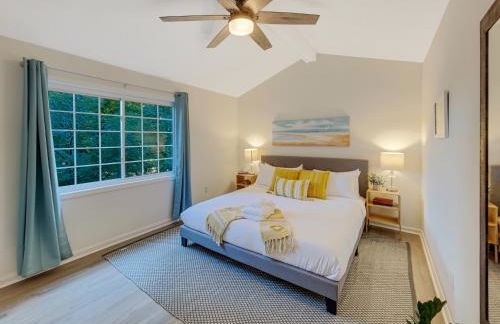 5 Min to Beach—King Beds - Photo 33