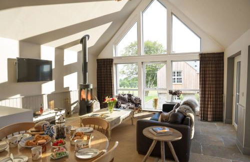 Merlin Steading with hot tub - Photo 4