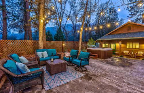 Log Cabin sleeps 20 with hot tub, EV Charger, firepit - Foto 58