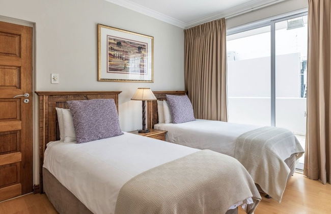 Bantry Beach Luxury Suites - Photo 10