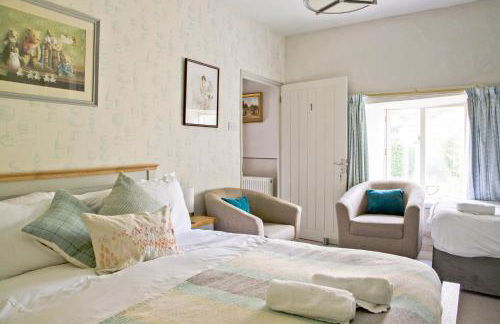 Hawthorn Farm Guest House - Photo 24