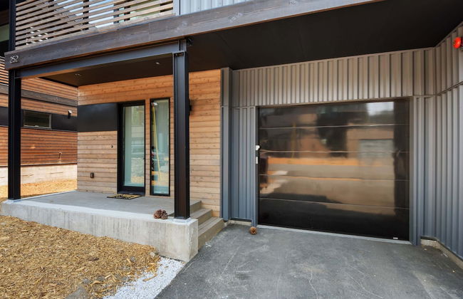 Enjoy Paradise Hot Tub, Bike & Beach Equipment! - Photo 28