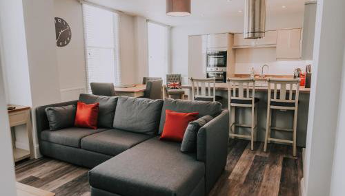 Cavendish House with Secure, Allocated Parking, 2 mins walk from Windsor Castle - Foto 2