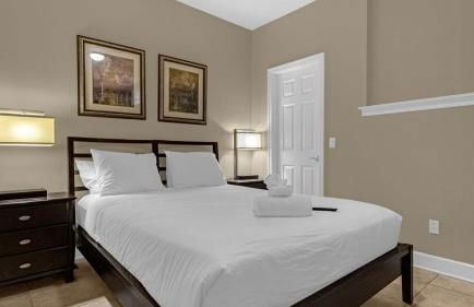 Sun, Fun & Summer Getaway - TownHome by Disney! - Photo 16