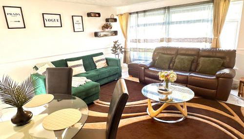 Colchester City Luxury With Free Parking and 5 G WIFI - Foto 5