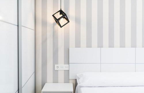 Pajaritos Suites junto a centro, estación de tren y plaza de toros - Photo 25