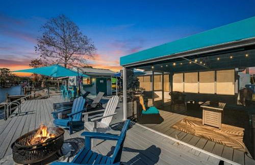 Wet Feet Retreat at Weeki Wachee, The Perfect Riverfront Escape - Foto 5