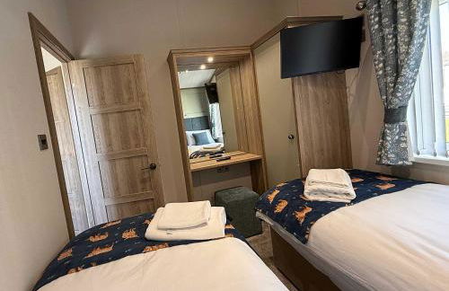 Highland Holiday Getaways - The Heilan' Lodge - Foto 22