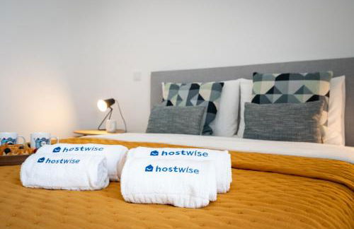 Host Wise - Bright Spacious House Swimming Pool - Foto 19