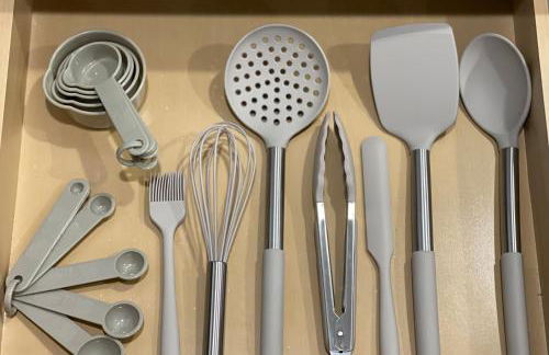 Perfect 4Bd with King Bed Vacation Home - Photo 48