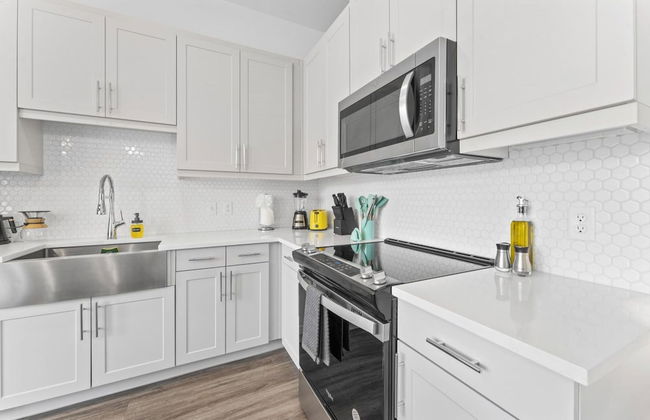 Prime West Downtown Studio w Washer Dryer - Foto 16