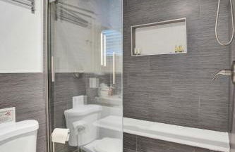 Modern condo wpool patio - Photo 4