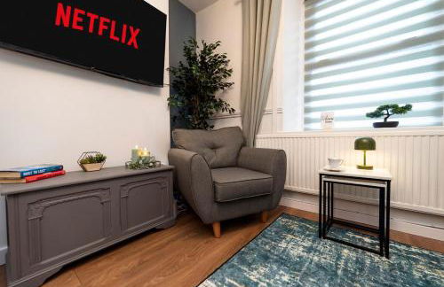 Modern house, sleeps up to 9 - Photo 6