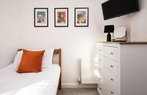 T&J House in Eyemouth: Cozy Coastal Retreat - Photo 10