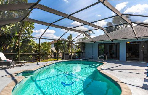 3BR With HUGE 2k sq ft Lanai & Seasonally Heated Pool - Foto 2