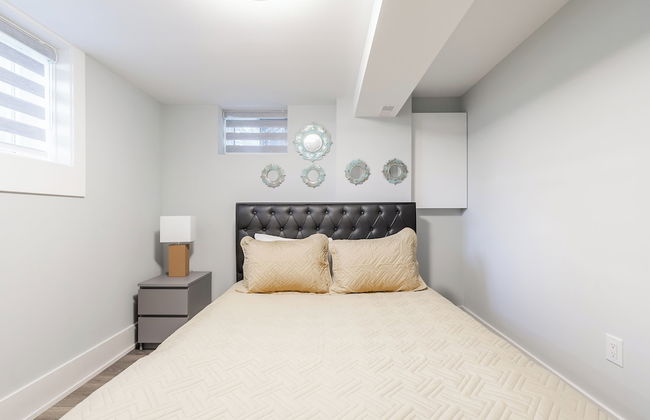 Cozy Houses in Downtown Toronto by GLOBALSTAY - Photo 65