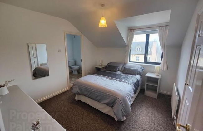 Portrush Penthouse Stunning Harbour & Atlantic Views - Photo 2