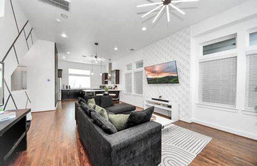 AMAZING ROOFTOP! DOWNTOWN SKYLINE VIEWS!!! SLEEPS 15 - Foto 17