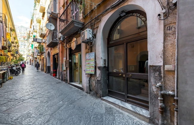 Cool Flat at Via dei Mille by Napoliapartments - Foto 30