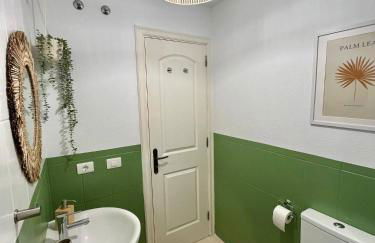 Cozy two-bedrooms apartment with big terrace and ocean view - Foto 20