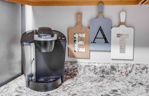 Newly Updated Smart Home 1 mile from ND & Eddy St - Foto 18