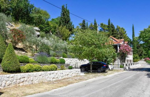 Beautiful Home In Kucice With Wifi - Photo 8