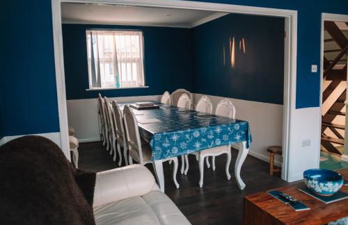 Seafarer's View - 6 bedroom townhouse in Cowes, parking & seaviews. - Photo 20