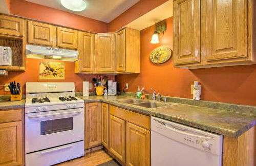 Pet-Friendly Warrens Cabin with Fire Pit! - Foto 8