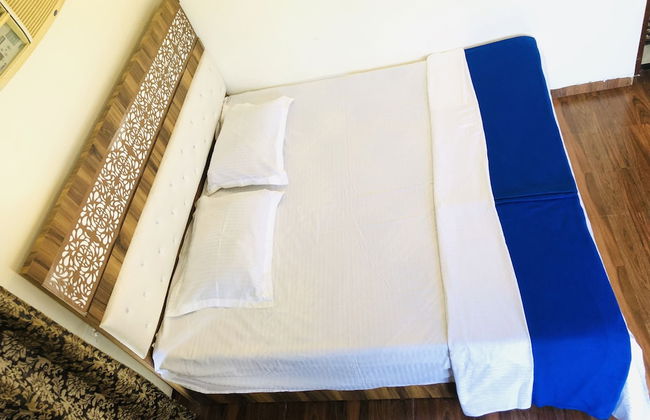 Spicy Mango Malhotra's Pristine Villa - Photo 7