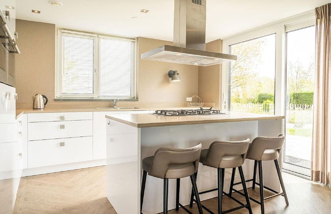 Nice Bungalow With Dishwasher in a Holiday Park 1.2 km. From the sea on Texel - Foto 10