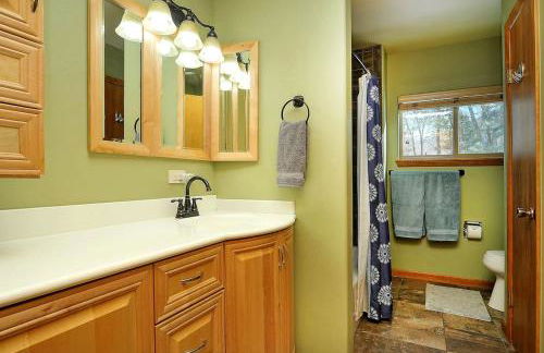 Fantastic Mountain Cottage with a Hot Tub on Beautiful Chalk Creek in Nathrop, Colorado - Foto 14