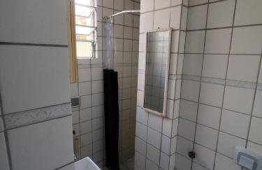 Loft com mezanino aconchegante no centro de Teresópolis RJ - Foto 5