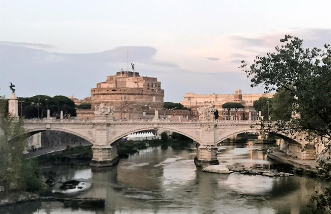 Moonlight Inn Guest House - Photo 30