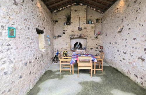 Charmante maison en pierre avec cheminée et animaux acceptés - FR-1-616-165 - Foto 18