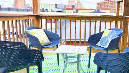 Jennifer's Chic Downtown City Views Private Deck - Foto 4