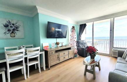 Sunkissed-Modern Oceanfront Condo Daytona Beach - Foto 13