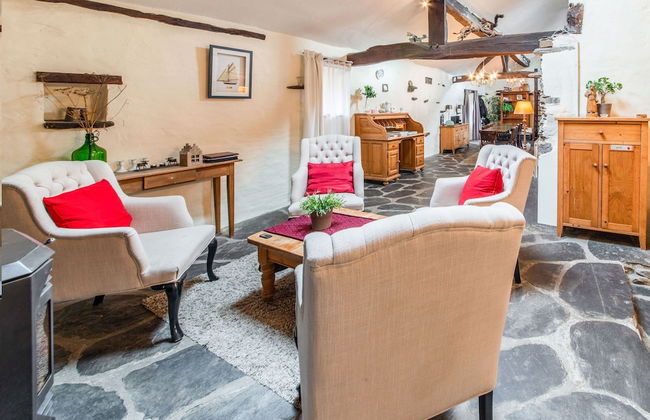 Characteristic Holiday Home in Cherain With Balcony - Foto 54