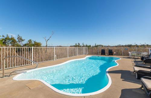 Sawyers Lodge - Historic Soundfront Home, Pool, Hot Tub, Boat Launch, Kayaks, Pets OK, Flex Stays - Foto 67