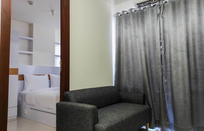 Homey and Comfy 2BR at Vida View Apartment - Foto 8