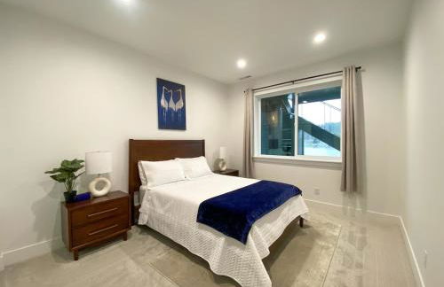 Luxe Port Lookout with waterfront, theater, games - Foto 34