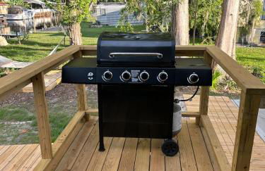 Fun, relaxing, charming retreat - Photo 7