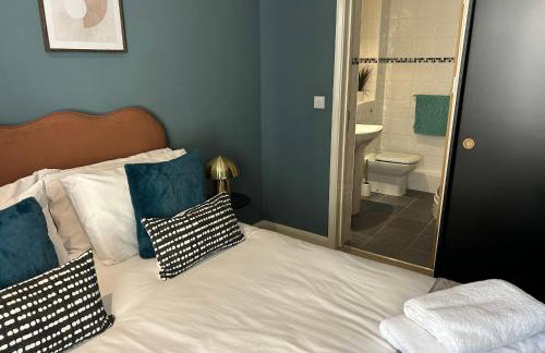 Luxury 2 bedroom town apartment - Foto 17