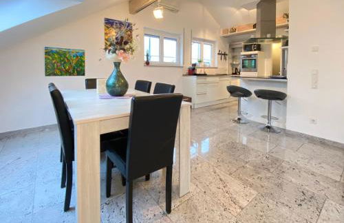 4 Zimmer Apartment, 125 qm, ruhig und zentrumsnah, max 5 Pers, Dachterasse, Garage, 1000 MBit - Foto 15