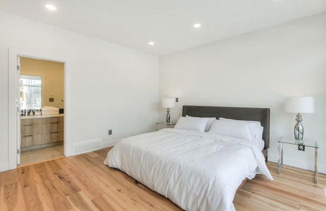 New Luxury Townhome 29 - Photo 13