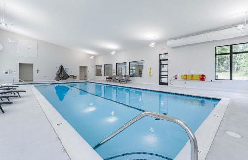 Harbor Springs Condo with Fireplace Near Skiing! - Foto 38