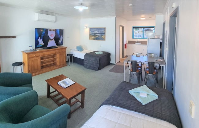 Alpine Motel - Photo 49