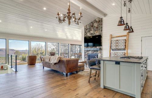 Scenic Overlook - Luxe Greers Ferry Hideaway! - Foto 7